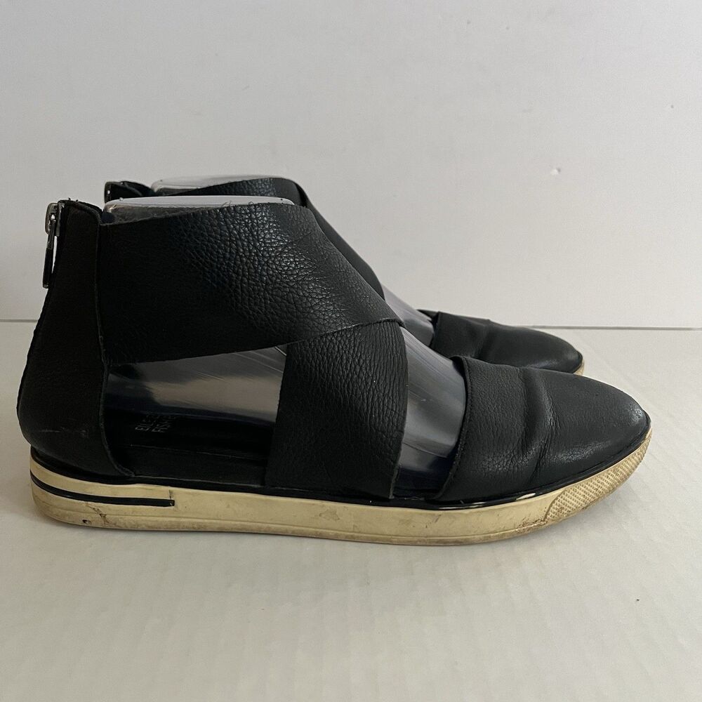 Eileen Fisher Sport Sandals Womens SZ 8 Black Leather Wide Cross Strap Zip Back